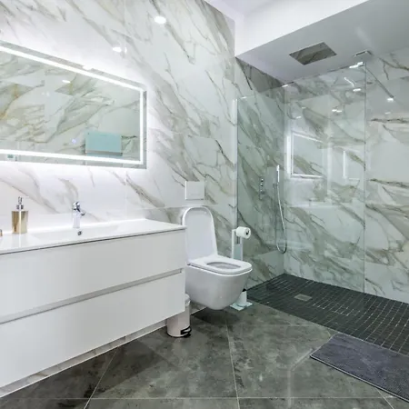 Daniel Semesterbostad *