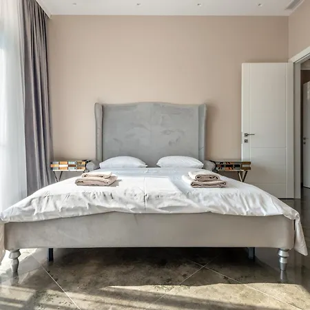 Daniel Semesterbostad