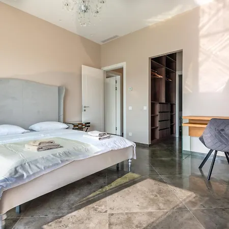 Daniel Semesterbostad Menton