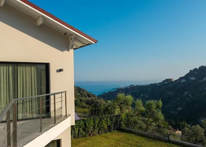 Daniel * Μεντόν